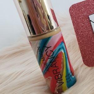 JOSIE MARAN VIBRANCY ARAGAN FOUNDATION - JUBILANT